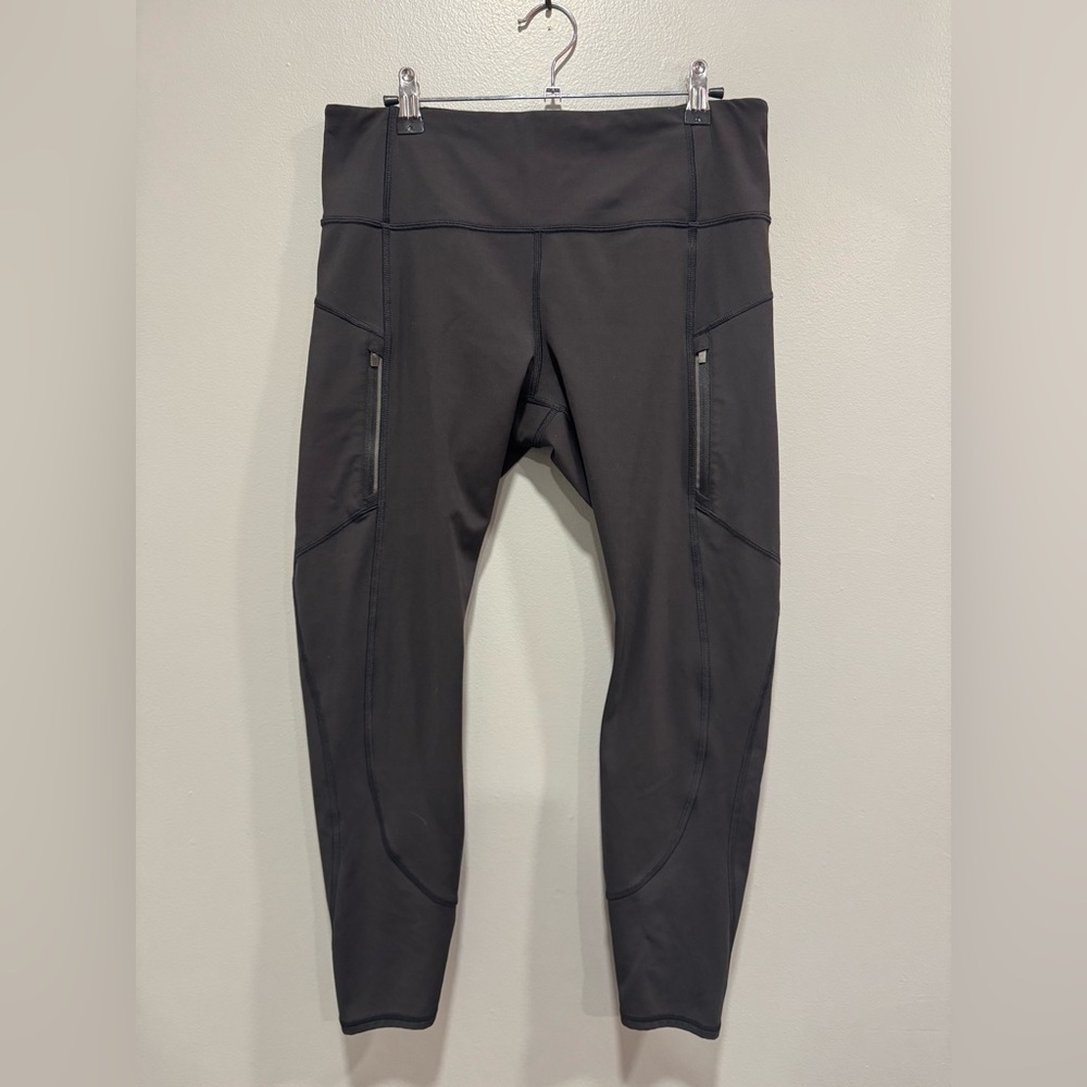Athleta Rainier Legging in Black Size Large